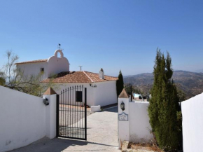 Mountain-view Holiday Home in Almogía
